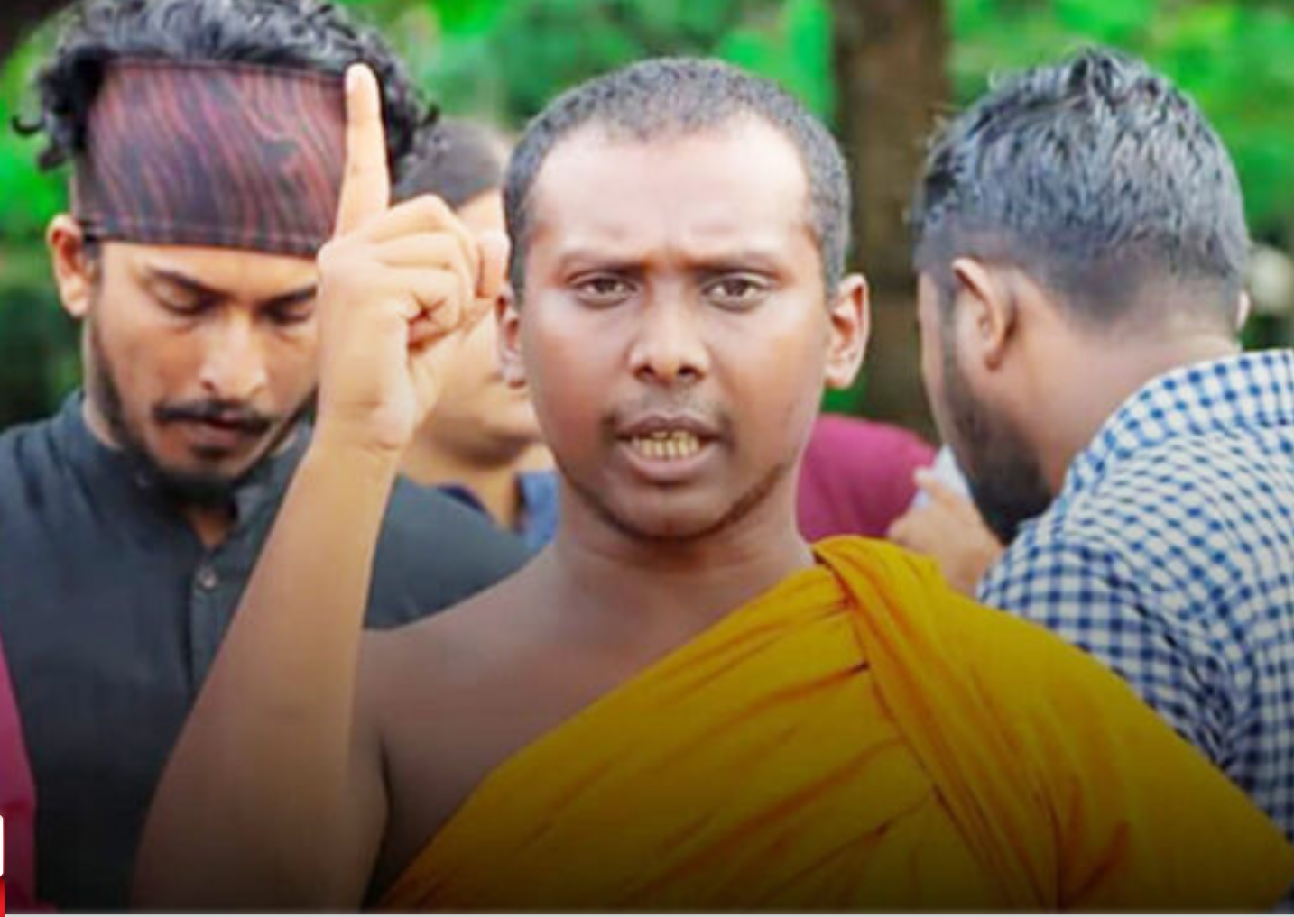Sankha, Chamal and Mahanama Thero to the North Colombo Crime Division